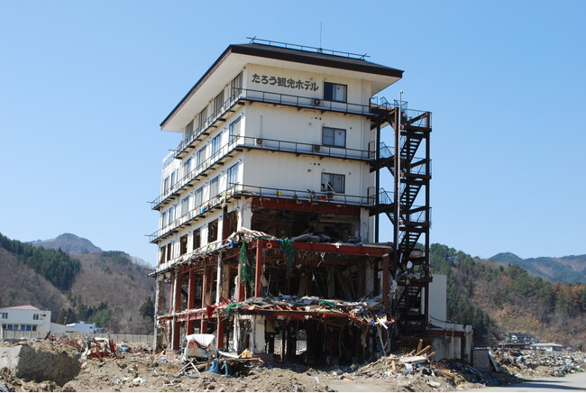 備えることで救える命　“命てんでんこ”を語り伝える　岩手県宮古市田老（たろう）の「学ぶ防災ガイド」　休暇村陸中宮古では、「田老学ぶ防災ガイド＆防災グッズ付き宿泊プラン」を3月１日（土）より販売します