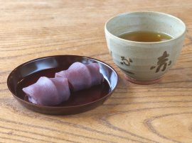 赤福餅 お召し上がり「盆」 ほうじ茶付(2個) 赤福餅 お召し上がり「盆」 ほうじ茶付(2個)