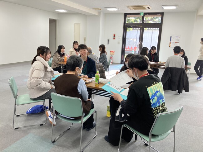 福岡 麻生医療福祉＆保育専門学校 福祉心理学科活動報告／美野島地区に暮らす高齢者の方の様々な「生き方」を聞くライフヒストリーインタビューを実施