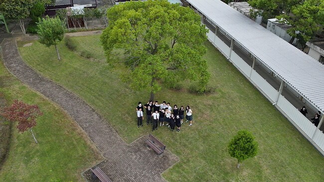 高校生がドローンショーに挑戦!中京テレビ「そらメディア」が津商業高校で特別授業を開講