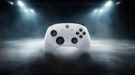 Razer Wolverine V3 Pro White Edition - キービジュアル Razer Wolverine V3 Pro White Edition - キービジュアル