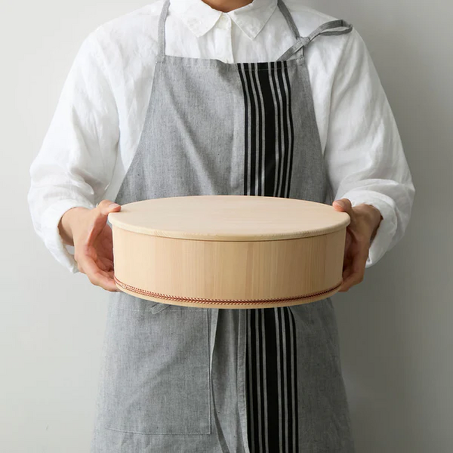 【株式会社ワイ・ヨット】職人技の光る「捩り箍(ねじりたが)の飯台」と「土鍋」をプライベートブランド「にちにち道具」からリリース