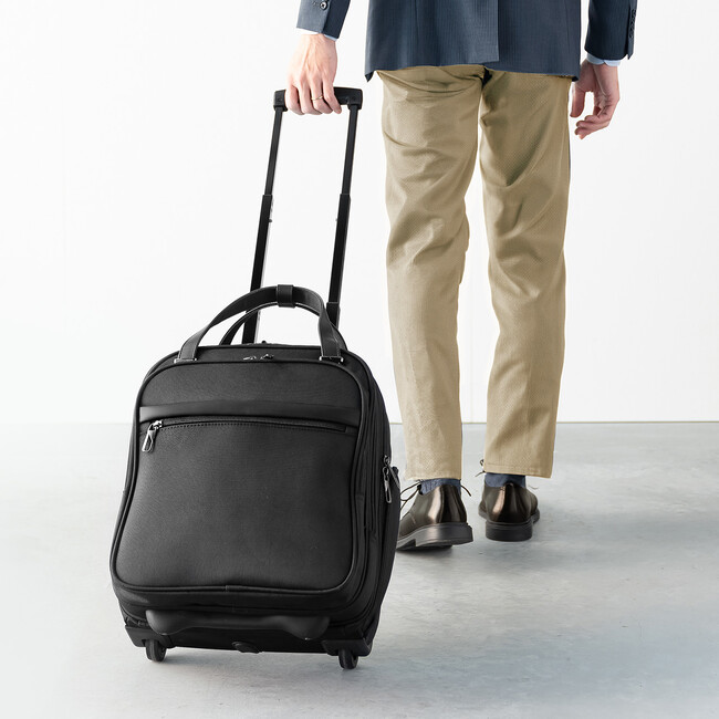 狭い通路も通りやすい!スリムな縦型キャリーバッグを発売