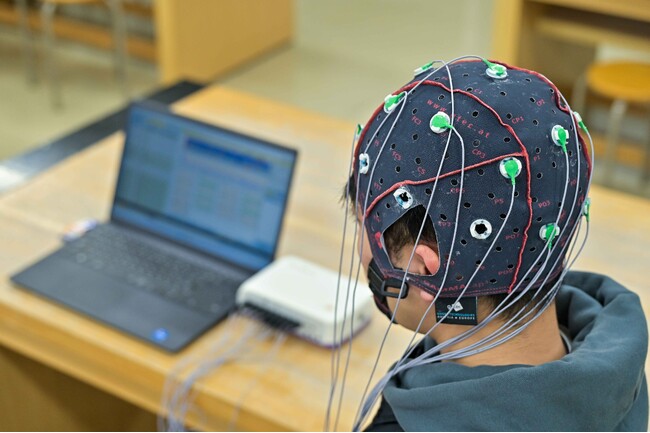 【新潟医療福祉大学】脳への微弱な電気刺激が記憶力を活性化！