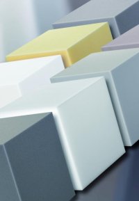 持続可能な吸音：製品カーボンフットプリント（PCF）を低減した世界初の高品質メラミン樹脂フォーム
