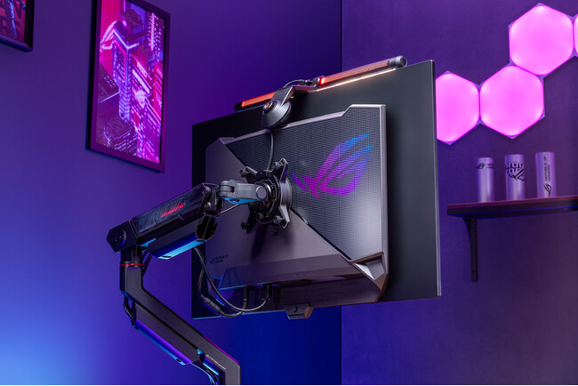 ゲーミングブランドROGよりモニターアーム「ROG Ergo Monitor Arm AAS01」とモニターライト「ROG Aura Monitor Light Bar ALB01」を発表