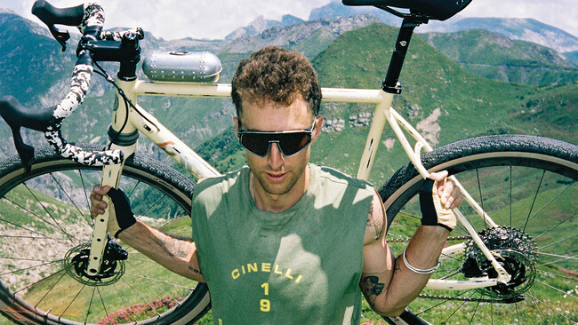 CINELLI x OAKLEY(R) 初となる限定コラボレーションアイテムを発表