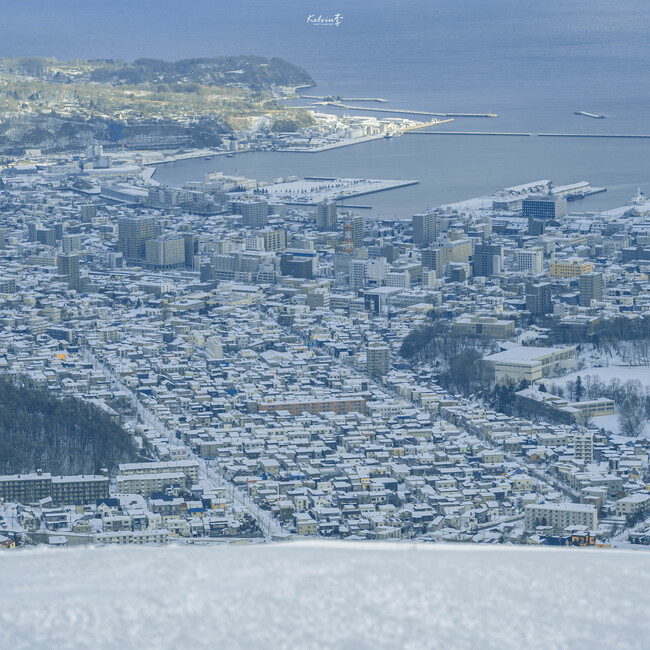 北海道観光機構のSNSで、『「小樽・天狗山ロープウェイ」四季折々の絶景とアクティビティで大自然を満喫！』の情報を海外に発信！