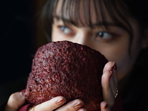究極のサステナブル、「廃棄される床革のアップサイクル」で創る抹茶碗 - 余すことなく活用する【SDGs ×日本の美学】が生み出す新たな器 ー TAIZAN SENKA