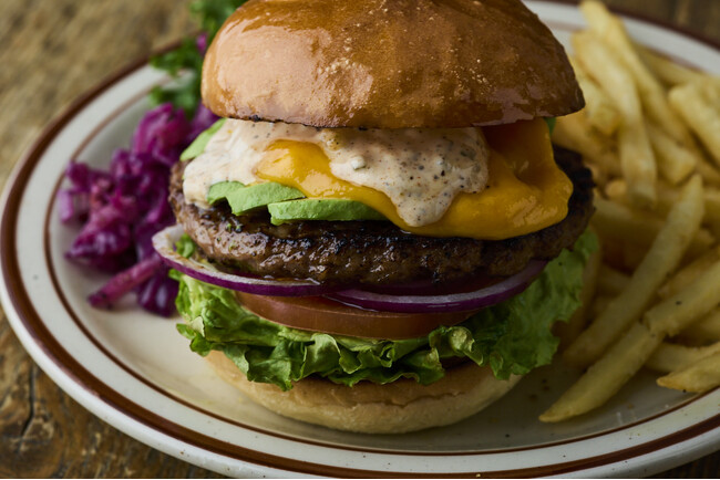 アメリカンハンバーガーショップ「J.S. BURGERS CAFE」　　　　25周年の新たな一歩！ ボリューム＆ヘルシーが詰まった新グランドメニュー 