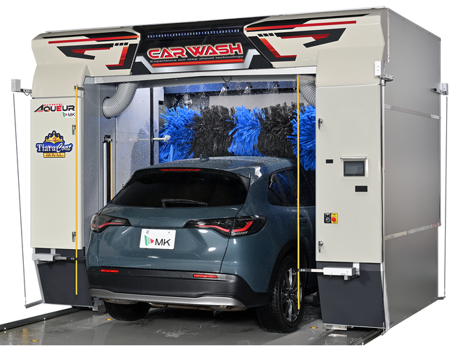 約4年ぶりに新機種登場！スタッフ洗車機「アクール」新発売