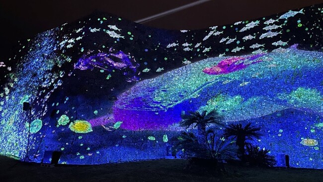 SoVeCが、光と音の体験型ナイトウォークイベント「LIMISA NAKAGUSUKU」において、大規模な映像演出と立体音響が連動する「音のXR体験」を提供
