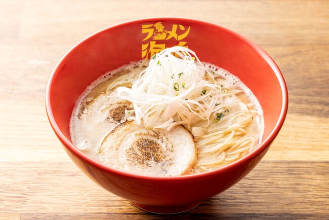 リレー方式ラーメン企画「POPUPラーメン」福岡初出店！第１弾は福岡県内ではすべての店舗で大行列を作る人気店「ラーメン海鳴」。「三井アウトレットパーク ららぽーと福岡」フードコート内で提供開始。