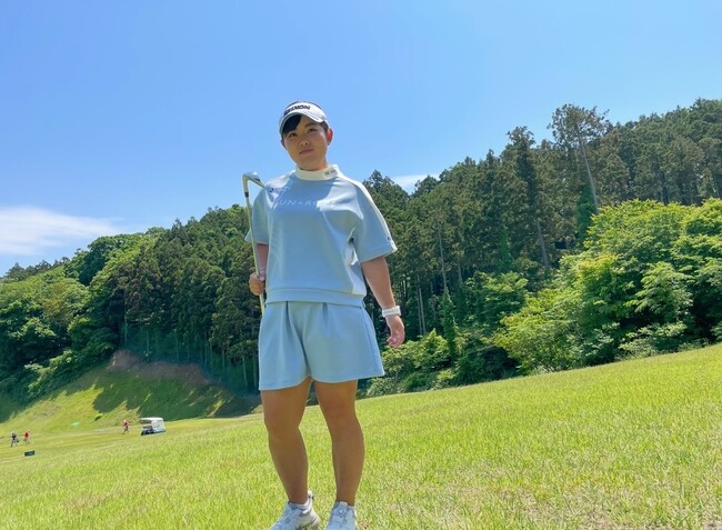 女子プロゴルファー淺井咲希(あさい さき)選手と子育てアドバイザー契約を締結