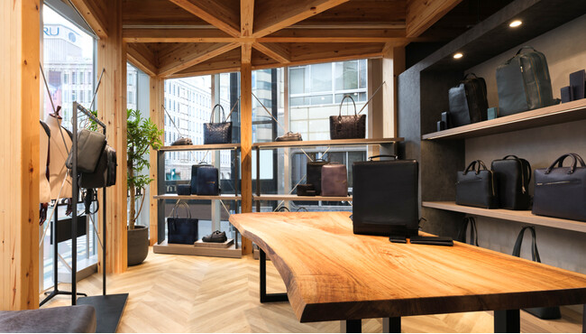 マザーハウスが神戸元町に兵庫初のメンズ専門店をオープン、2店舗体制で神戸ストリートへ