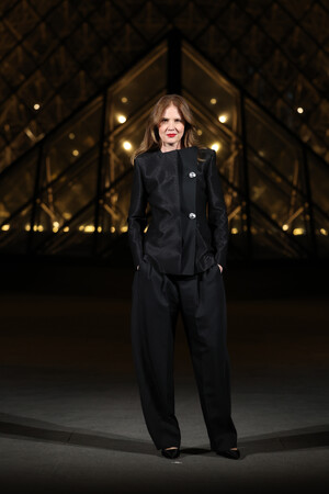 【ルイ・ヴィトン】セレブリティが「Grand Dîner du Louvre」にルイ・ヴィトンを着用