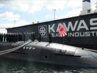 潜水艦「らいげい」を引き渡し