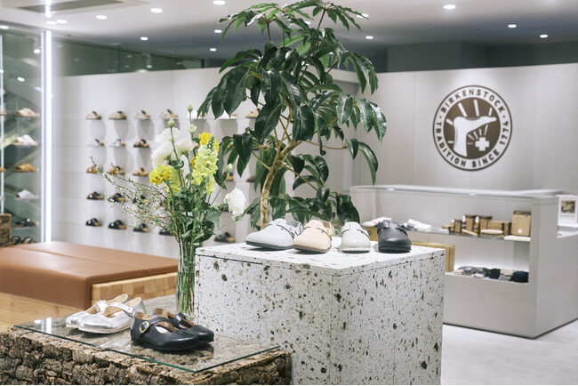 横浜に初となるBIRKENSTOCK直営店が登場