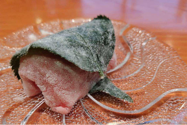 【春限定】とろける求肥スイーツ「八衣」シリーズに、桜の風味が広がる「八衣桜餅」が新登場！