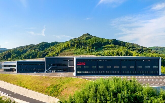 ニシハツ新本社工場の太陽光発電所におけるオンサイトPPAサービスおよびFIPを活用した余剰売電の開始について
