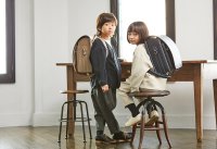 今年で創業90周年。御用達職人が作るオオバランドセルより、2026年度ご入学用ランドセルを発売　軽さ、くすみカラーなどトレンドを意識したニューモデルが登場！