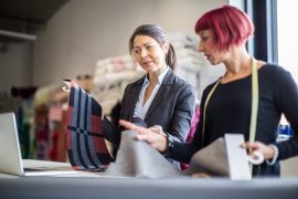 BSI(英国規格協会)、新たなレポート「素材・販売・再生のサステナブルな取り組みとは:未来に向けた持続可能なファッションのために」を発表 BSI(英国規格協会)、新たなレポート「素材・販売・再生のサステナブルな取り組みとは:未来に向けた持続可能なファッションのために」を発表