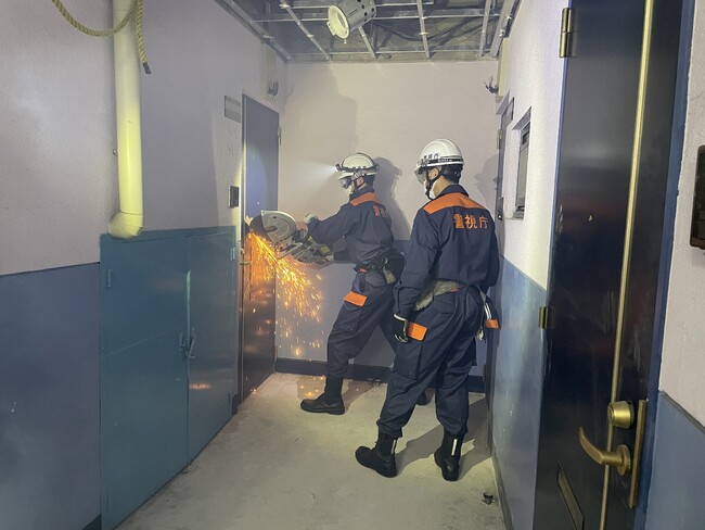 高松建設の解体工事中の建物において、警視庁による救出救助訓練が実施されました
