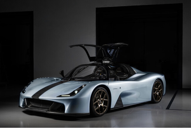 ALCANTARA(R)の象徴的な美しさとDallara Stradale 2025のスポーティなスピリットが融合