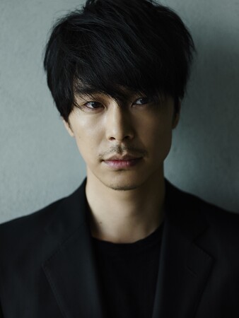 ガイアの夜明け 2025年4月リニューアル「新案内人」に俳優の長谷川博己が決定！「ナレーター」は俳優の田中哲司