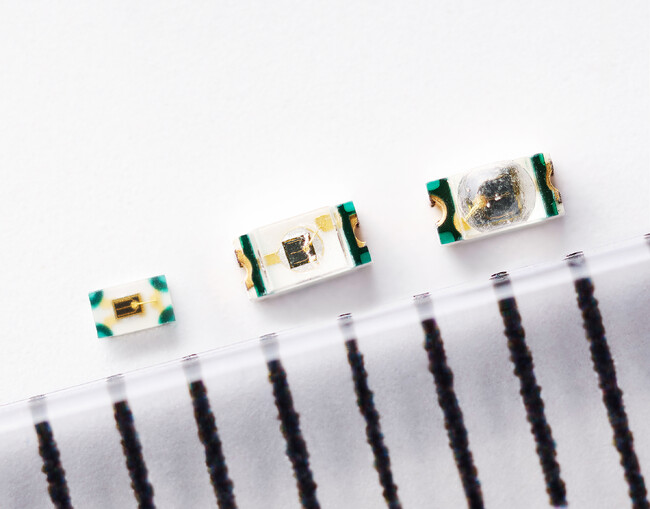 業界トップクラス(※)の放射強度！小型・面実装 近赤外LEDを開発
