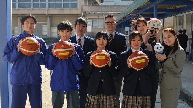 サカイ引越センター バスケットボールを寄贈し堺市教育委員会より感謝状をいただきました