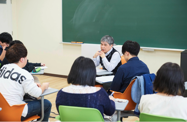 「中学教員採用試験対策」のための共同研究プロジェクトを開始