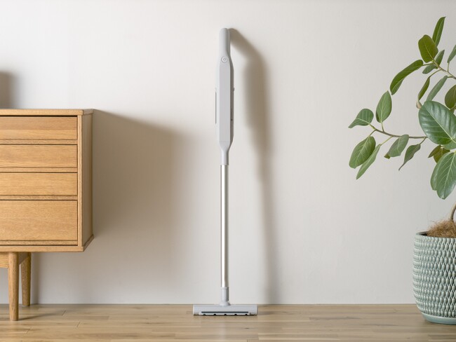 軽さ、パワフル性能、革新の一台！パワーブラシで細かなゴミも逃さない『コードレス極軽スティッククリーナー　Novus(ノウス)』