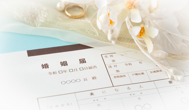 職場での「旧姓の通称使用」、企業の63.6%が容認 大企業では8割近くに達する