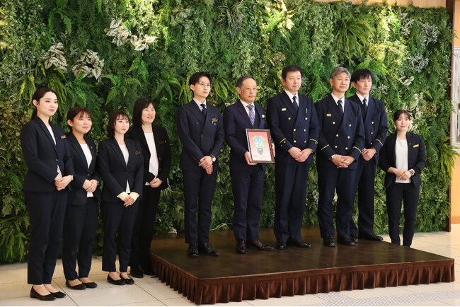 ララシャンスベルアミー、鳥栖・三養基地区消防事務組合より、安心して利用できる施設として「救マーク」を交付