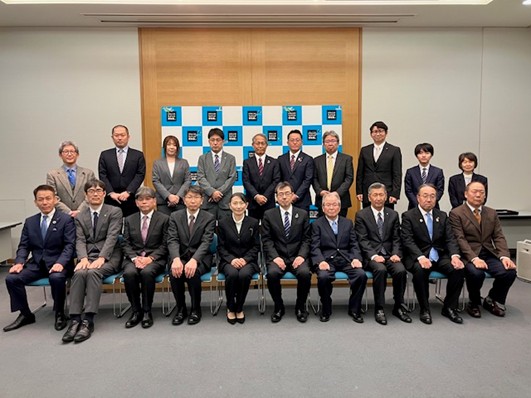 琵琶湖博物館に対する御寄附にかかる感謝状の贈呈式を開催しました