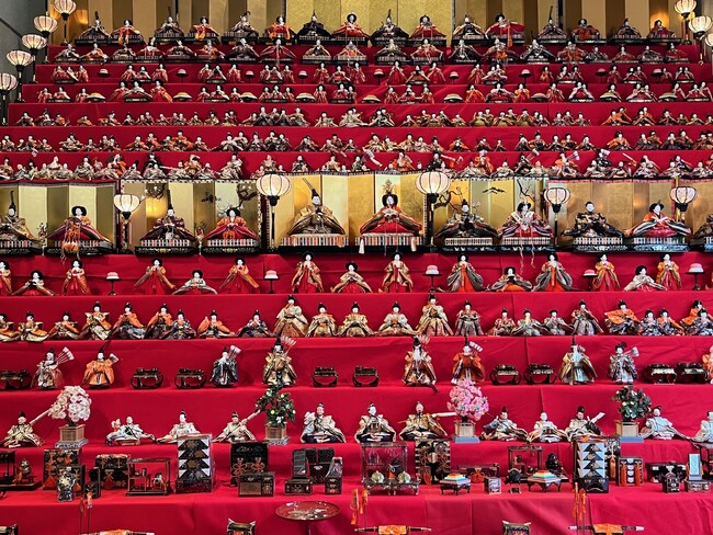 【岐阜県高山市】圧巻!約2,000体のお雛様『久々野ひなさま展』開催中