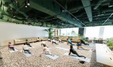 森トラスト本社ロビーを始業前に一般開放するヨガイベント「神谷町Morning Yoga」開催決定