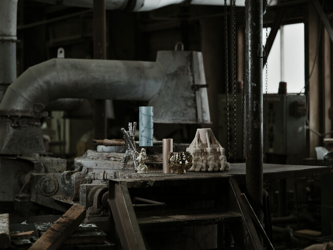 ミラノデザインウィーク 2025　平和合金とwe+が鋳物文化の魅力を探究する新作「Unseen Objects」を展示