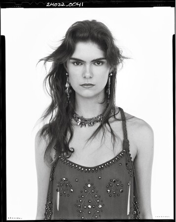 ZARA STUDIO SS25 コレクション