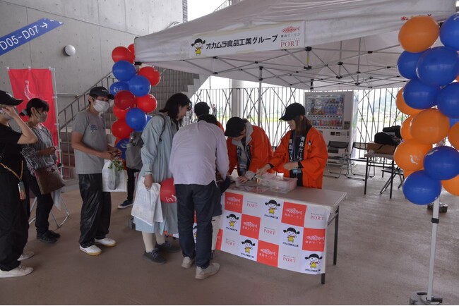 オカムラ食品工業は、ラインメール青森ＦＣを応援しています！