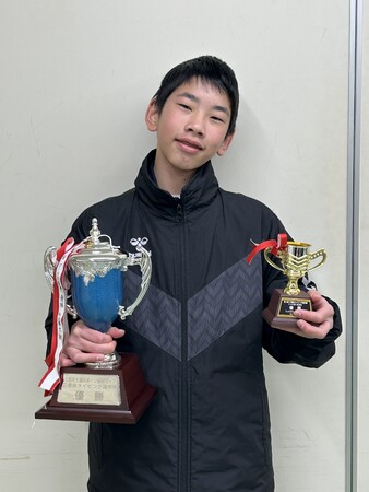 第５回三重県生涯スポーツ協会カップ三重県タイピング選手権大会で、テックプログレスみえ四日市あさけプラザ教室の加藤大樹君が総合優勝