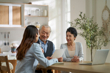 70代のお客様に最適なオフショア資産運用とは?マイプロパティが定期預金のように低リスクで年利回り5％以上のオフショア保険の取り扱いを開始しました