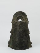 重要文化財 外縁付鈕2式銅鐸 弥生時代(中期)・前2~前1世紀 兵庫県豊岡市気比字溝谷出土 青銅製 東京国立博物館蔵(※貸与予定作品) 重要文化財 外縁付鈕2式銅鐸 弥生時代(中期)・前2~前1世紀 兵庫県豊岡市気比字溝谷出土 青銅製 東京国立博物館蔵(※貸与予定作品)