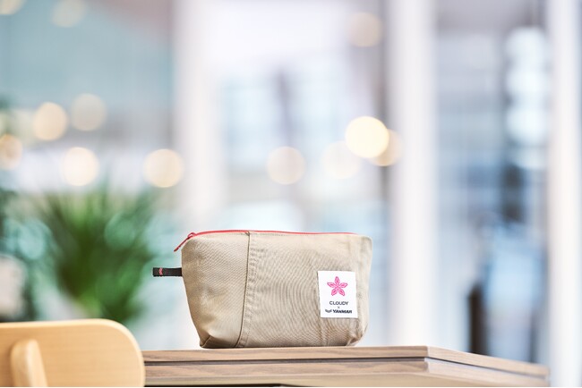 CLOUDYとのコラボで廃棄ユニフォームをポーチに変えるアップサイクルプロジェクトをMakuakeで開始