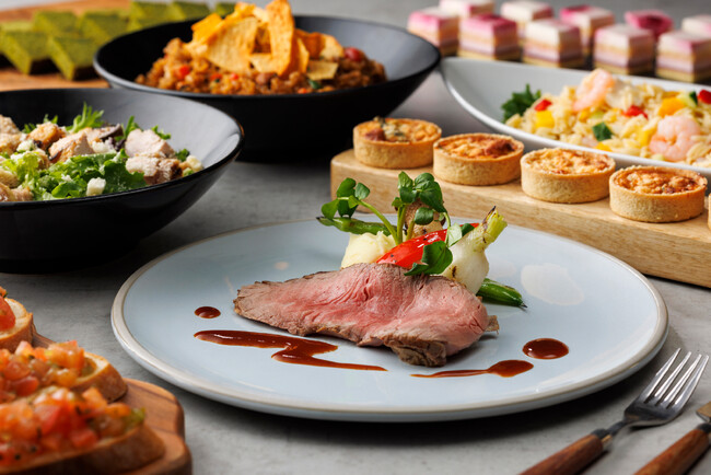 コートヤード・バイ・マリオット 新大阪ステーション_サラダや前菜、デザートなど食べ放題のセミブッフェスタイル ゴールデンウィーク限定「FAMILY LUNCH」を発売