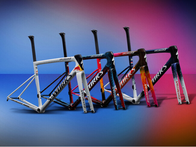 数量限定、スペシャライズドのプロチーム仕様、S-Works Tarmac SL8フレームセットがレプリカカラーで登場