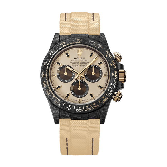 カスタム時計メーカー「DiW」から、砂漠の美しさと時の流れを映し出す「CARBON ROLEX DAYTONA DESERT EAGLE」が登場。