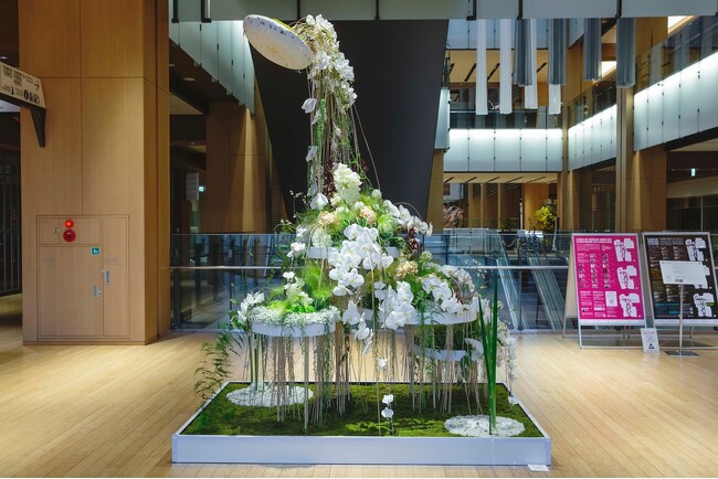 アートコンペティションFlower Art Award 2025 in TOKYO MIDTOWNで第一園芸の新井・川口ペアがグランプリを受賞！