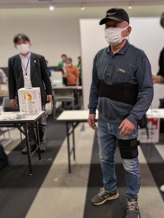 万博直前イベントに歩行リハ用“着るロボット”を出展しました